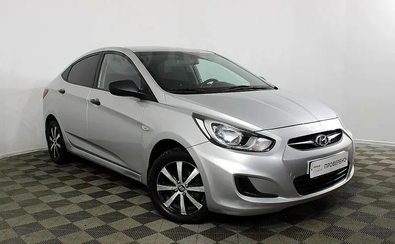 Hyundai Solaris, 1 поколение