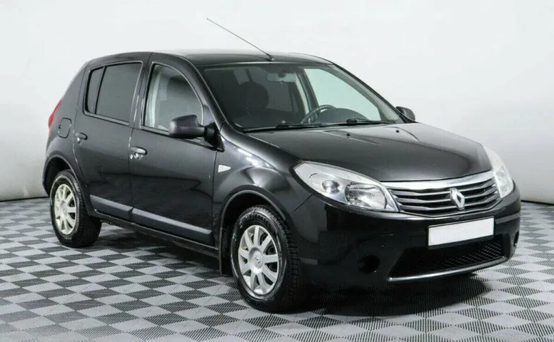 Renault Sandero 1.6 Автомат