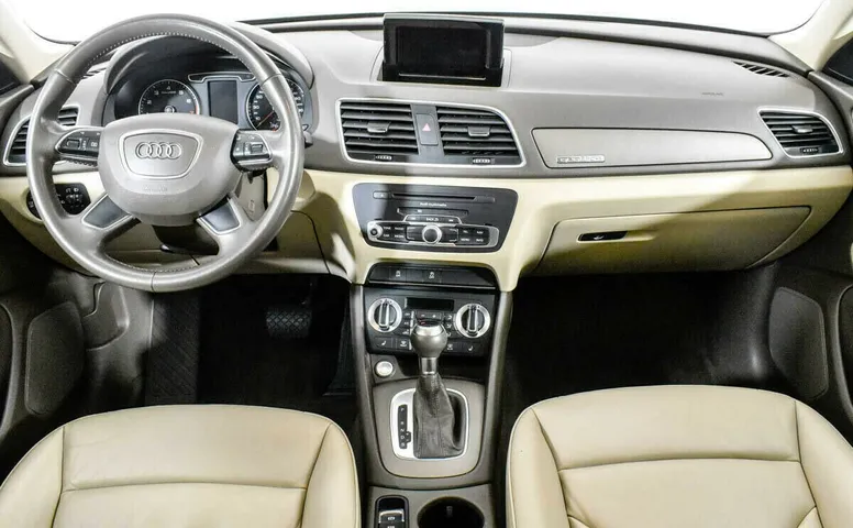 Audi Q3 I (8U)