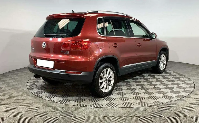 Volkswagen tiguan мкпп 2011 с пробегом 94 670 км