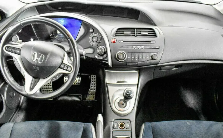 Honda Civic 1.8 Робот