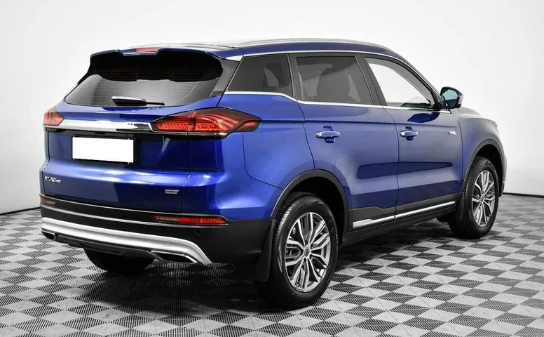 Geely atlas pro робот 2021 с пробегом 8 500 км