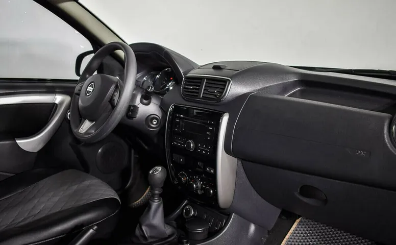Nissan Terrano III (D10)