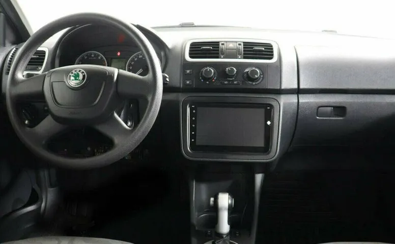 Skoda Fabia 1.6 Автомат
