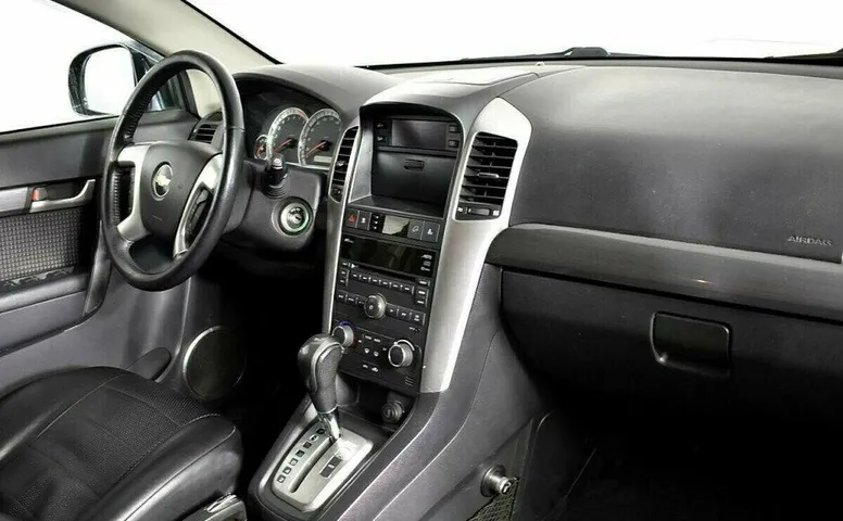 Chevrolet Captiva 3.2 Автомат