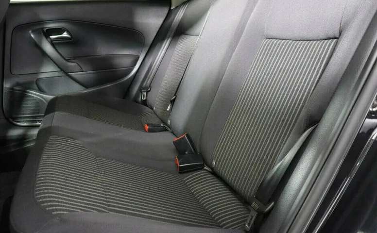 Volkswagen Polo 1.6 Автомат