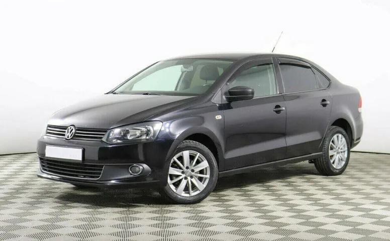 Volkswagen Polo 1.6 Автомат