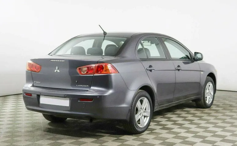 Mitsubishi Lancer 1.8 Вариатор