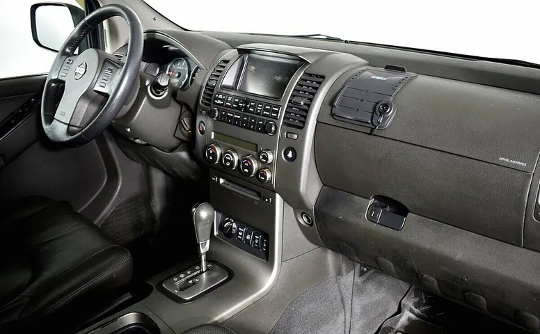 Nissan Pathfinder III