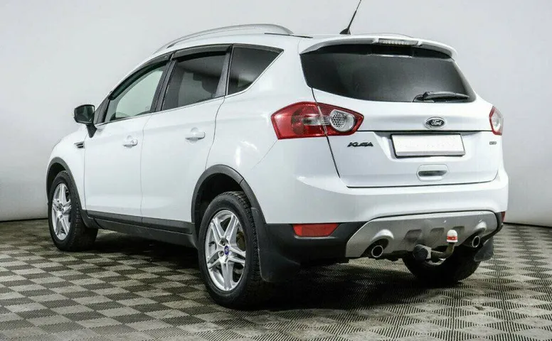 Ford Kuga 2.0 Робот