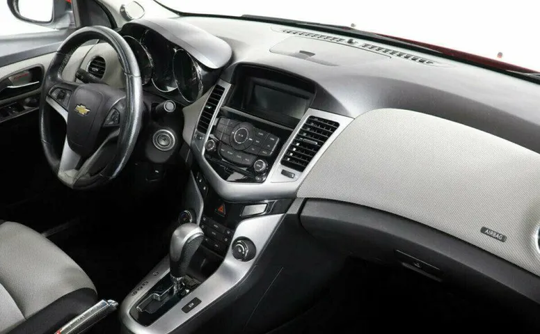 Chevrolet Cruze 1.8 Автомат