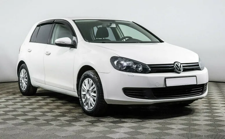 Volkswagen Golf VI
