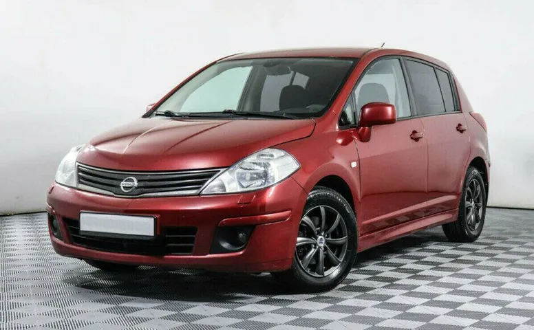 Nissan Tiida 1.6 Автомат