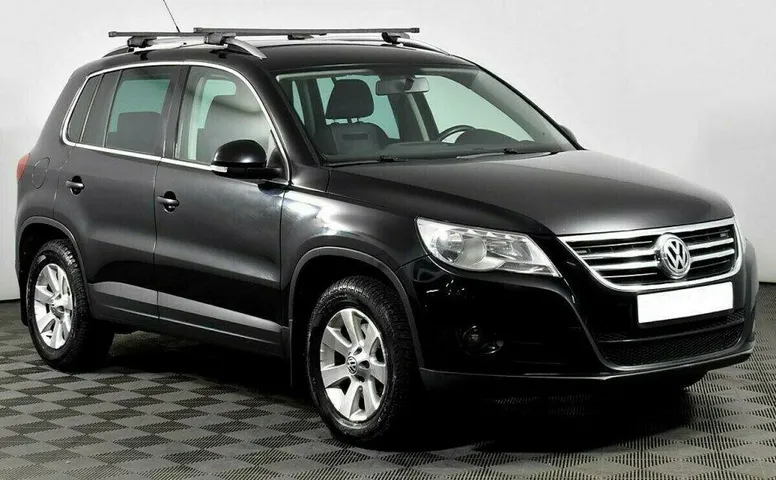 Volkswagen Tiguan 2.0 Автомат