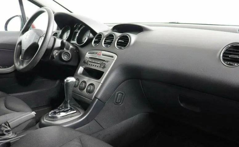 Peugeot 308 1.6 Автомат