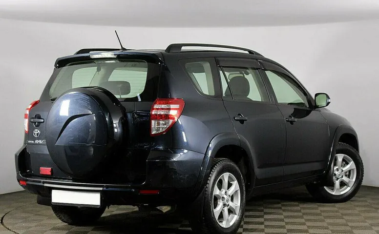 Toyota RAV4 2.4 Автомат