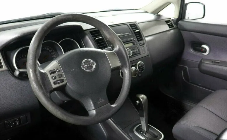 Nissan Tiida 1.6 Автомат