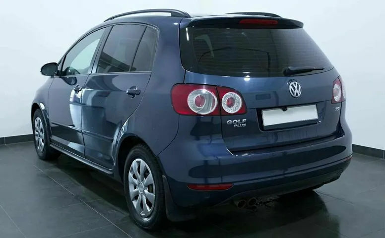 Volkswagen golf plus