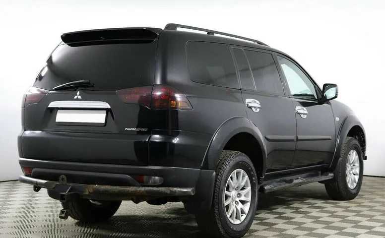 Mitsubishi Pajero Sport II
