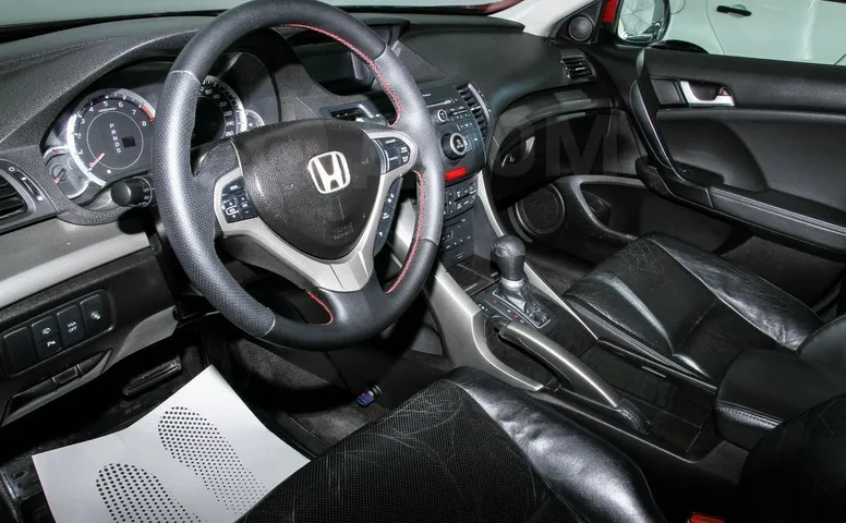 Honda Accord, 8 поколение