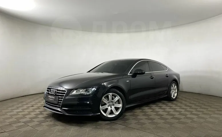 Audi A7, 1 поколение