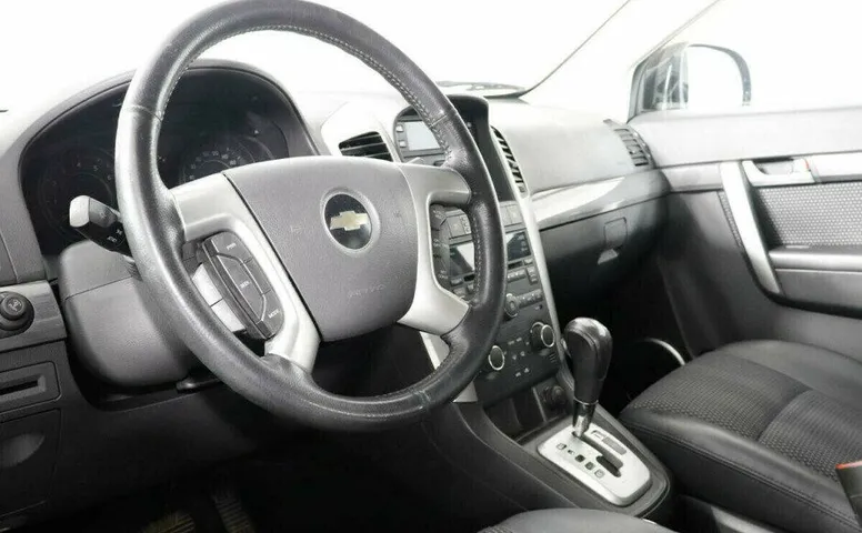 Chevrolet Captiva 3.2 Автомат