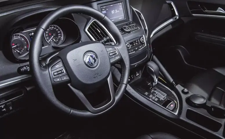 DongFeng AX7