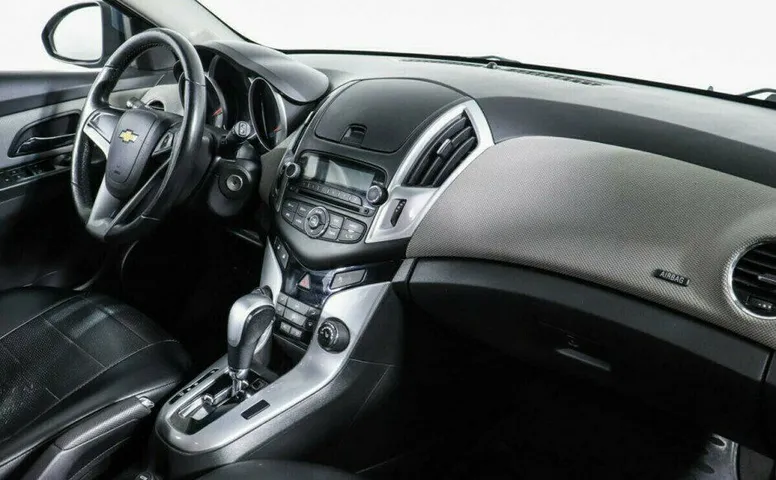 Chevrolet Cruze 1.8 Автомат