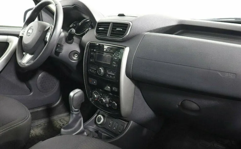 Nissan Terrano 2.0 Автомат