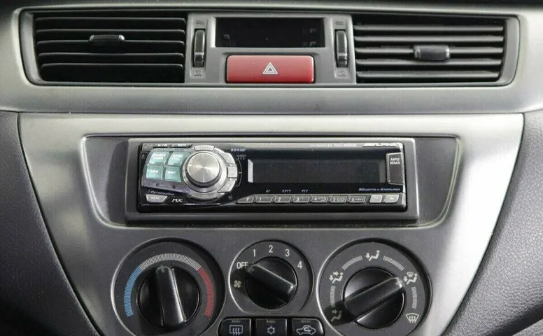 Mitsubishi Lancer 1.6 Автомат