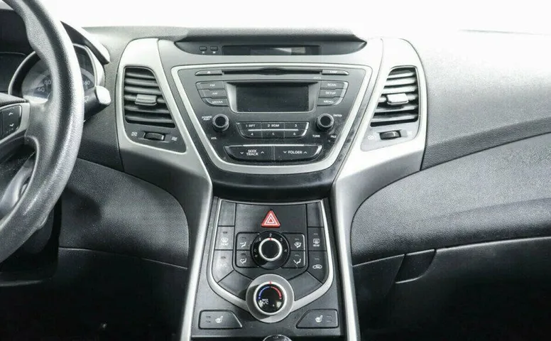 Hyundai Elantra 1.6 Автомат