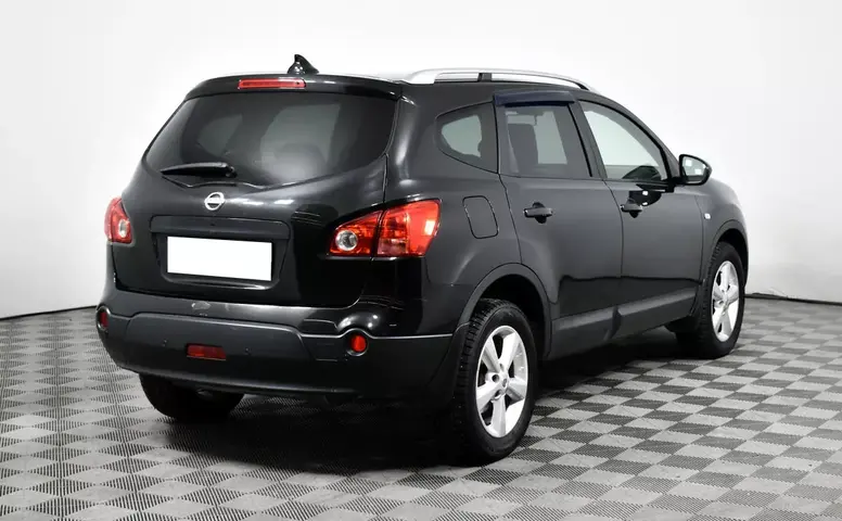 Nissan Qashqai+2