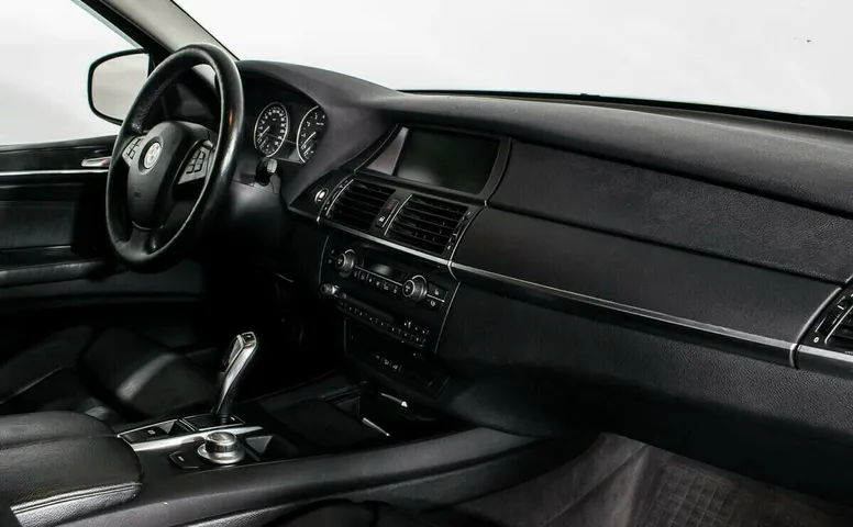 BMW X5 II (E70)