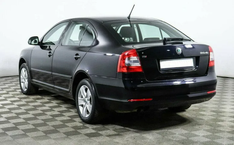 Skoda Octavia 1.8 Робот