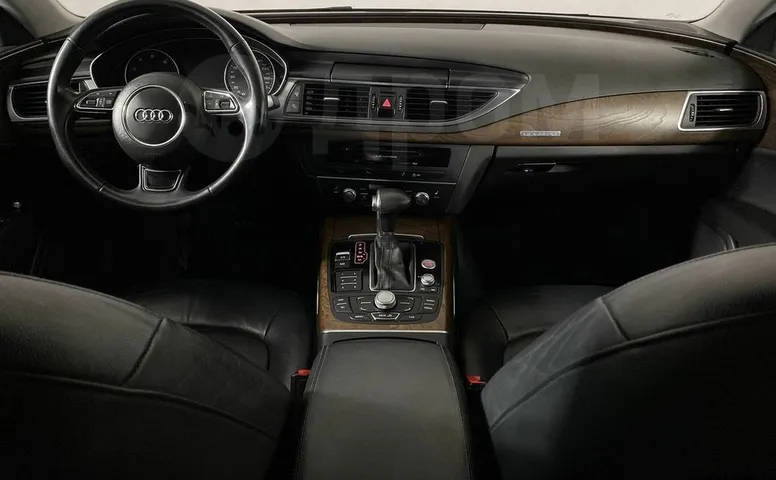 Audi A7, 1 поколение