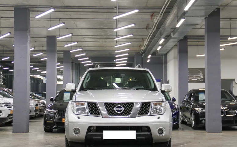 Nissan Pathfinder III