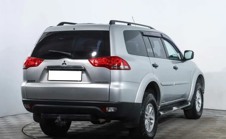 Mitsubishi pajero sport мкпп 2013 с пробегом 92 003 км