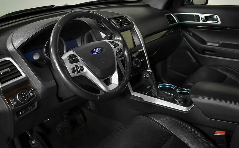 Ford Explorer V