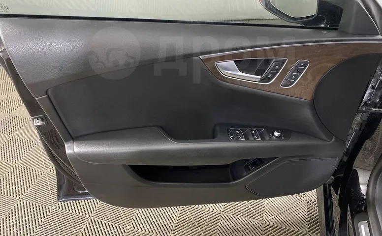 Audi A7, 1 поколение