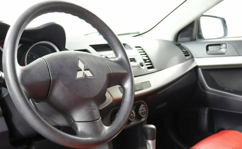Mitsubishi Lancer 1.5 Автомат