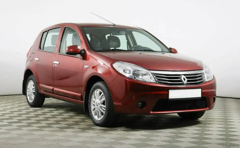 Renault Sandero 1.6 Автомат