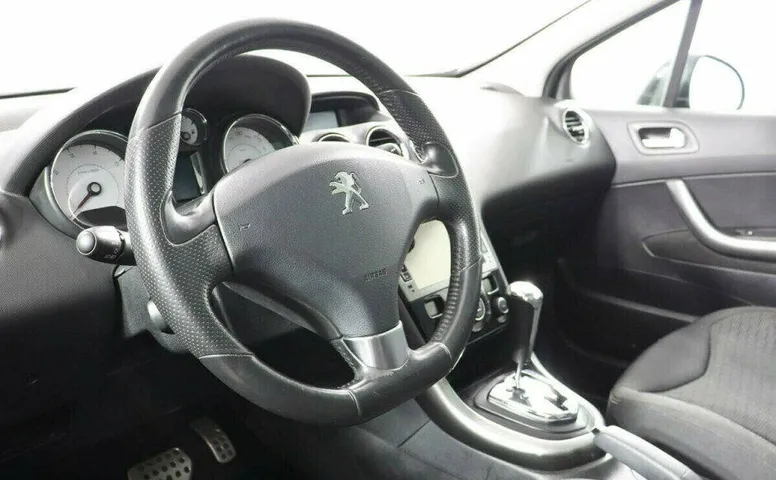 Peugeot 308 1.6 Автомат