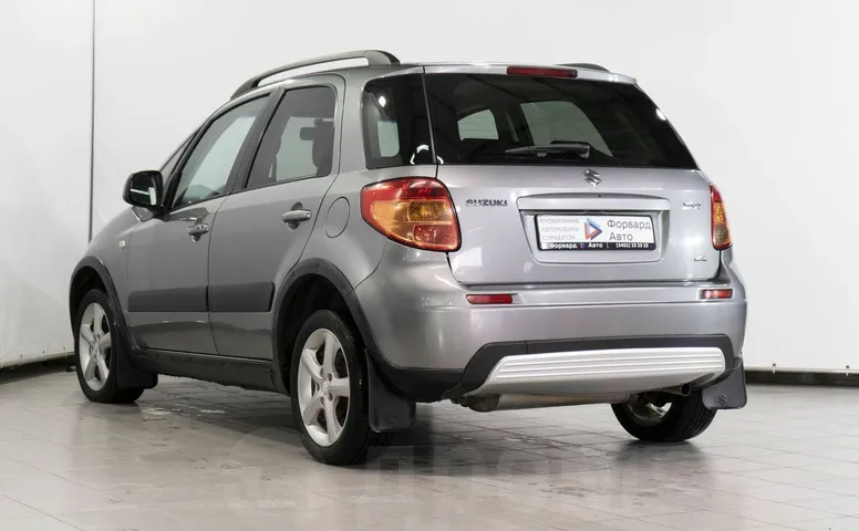 Suzuki SX4, 1 поколение