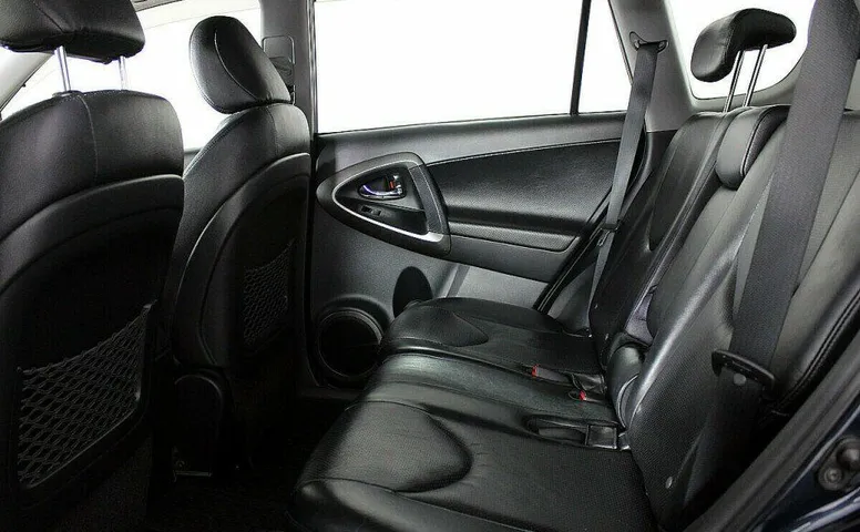 Toyota RAV4 2.4 Автомат