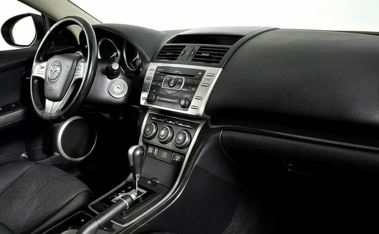 Mazda 6 2.0 Автомат