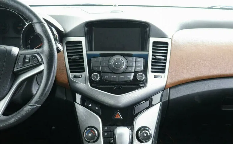 Chevrolet Cruze 1.8 Автомат