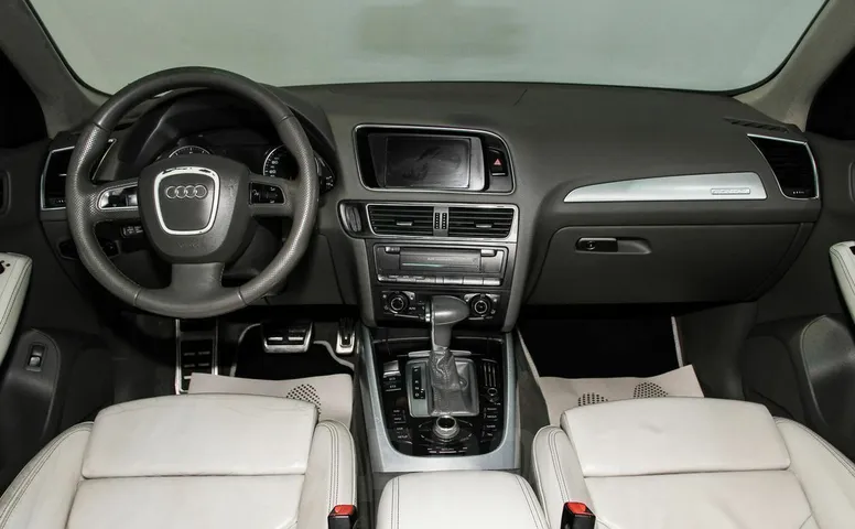 Audi Q5, 1 поколение