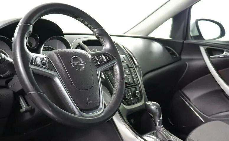 Opel Astra J