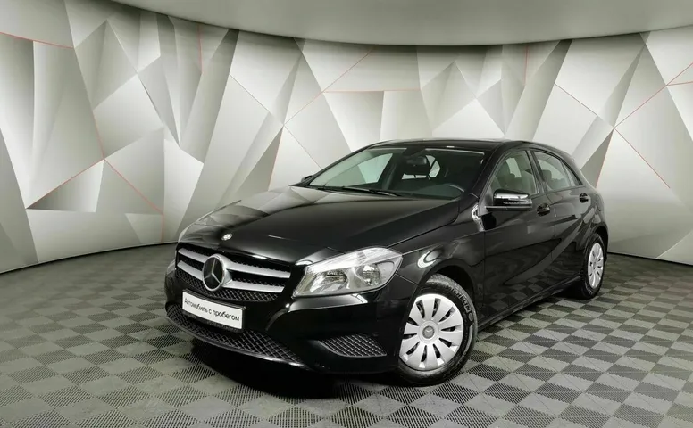 Mercedes-Benz A-Класс 180 7G-DCT (122 л.с.) Особая серия Черный