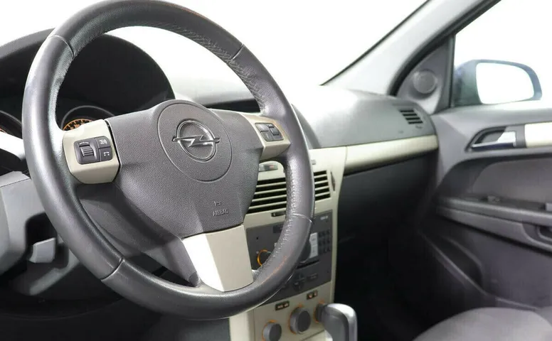 Opel Astra H Рестайлинг